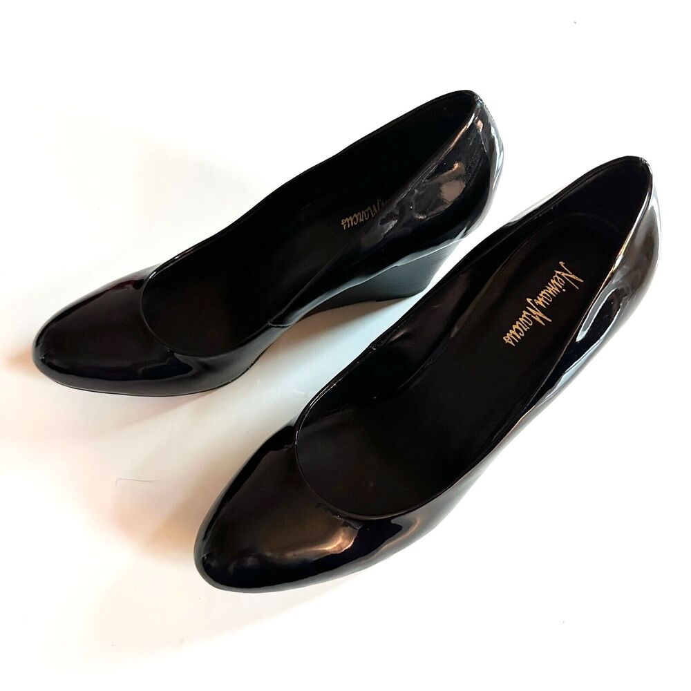 NEIMAN MARCUS Wedge Pump Women 10M Black Patent Leather 3.5" Stacked Heel Shoes